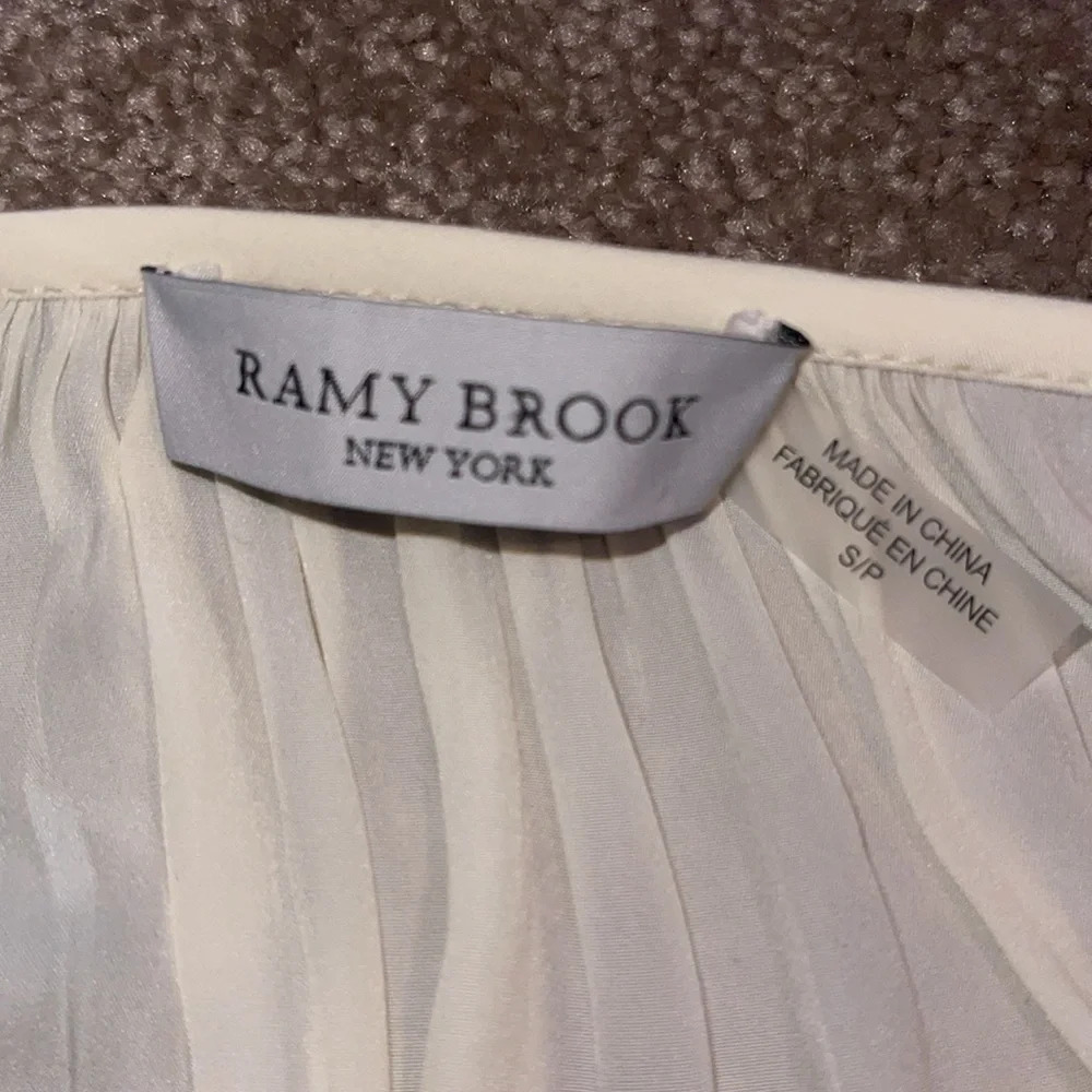 Ramy Brook Cream Flowy Sleeveless Tank Blouse Crochet Trim - size small. J - Picture 4 of 5